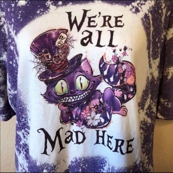 WHISKEY KISS Jurassic Park Mom Graphic Tee - Picture 3 of 5